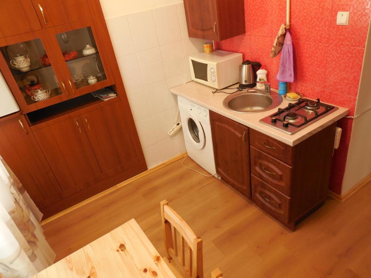 Apartment Near Rynok Square Λβιβ Εξωτερικό φωτογραφία